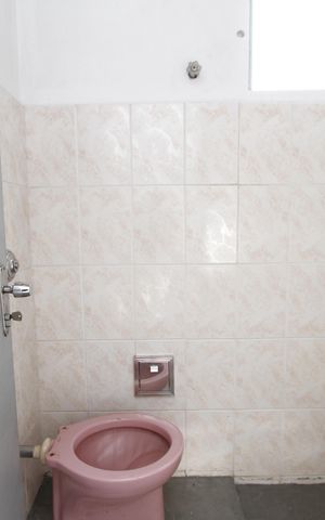 Casa à venda com 360m², 4 quartos e 6 vagasbanheiro 3