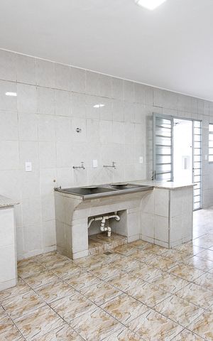 Casa à venda com 360m², 4 quartos e 6 vagasCozinha
