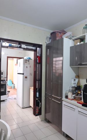 Casa à venda com 150m², 4 quartos e 2 vagasCopa e Cozinha 
