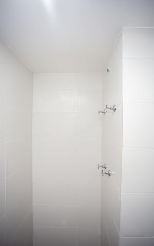 Apartamento à venda com 95m², 2 quartos e 2 vagasBanheiro da Suíte