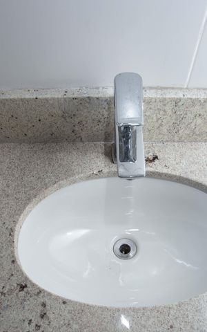 Apartamento à venda com 95m², 2 quartos e 2 vagasBanheiro Social