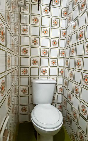 Casa à venda com 95m², 3 quartos e sem vaga Casa à venda com 95m², 3 quartos e sem vagaBanheiro social
