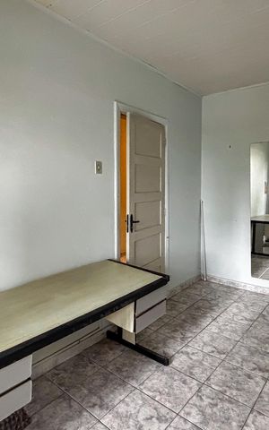 Casa à venda com 95m², 3 quartos e sem vaga Casa à venda com 95m², 3 quartos e sem vagaQuarto 3