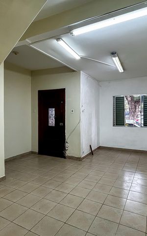 Casa à venda com 95m², 3 quartos e sem vaga Casa à venda com 95m², 3 quartos e sem vagaSala