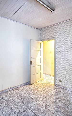 Casa à venda com 95m², 3 quartos e sem vaga Casa à venda com 95m², 3 quartos e sem vagaQuarto 2