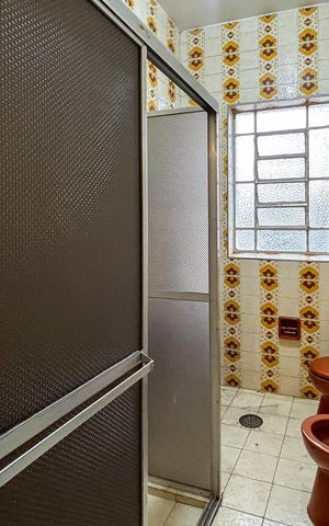 Casa à venda com 95m², 3 quartos e sem vaga Casa à venda com 95m², 3 quartos e sem vagaBanheiro social 2
