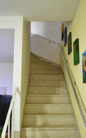 Casa à venda com 130m², 2 quartos e 1 vagaEscada