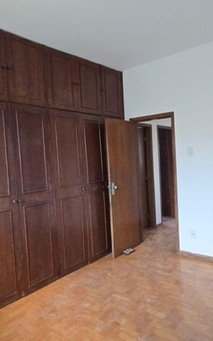 Casa para alugar com 400m², 5 quartos e 2 vagas