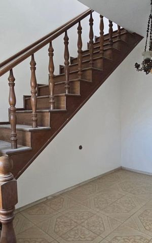 Casa para alugar com 400m², 5 quartos e 2 vagas Casa para alugar com 400m², 5 quartos e 2 vagasSala
