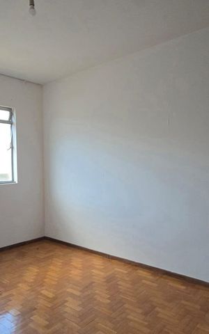Casa para alugar com 400m², 5 quartos e 2 vagas Casa para alugar com 400m², 5 quartos e 2 vagasQuarto
