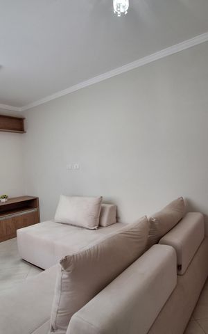 Apartamento à venda com 76m², 2 quartos e 1 vaga Apartamento à venda com 76m², 2 quartos e 1 vagaSala