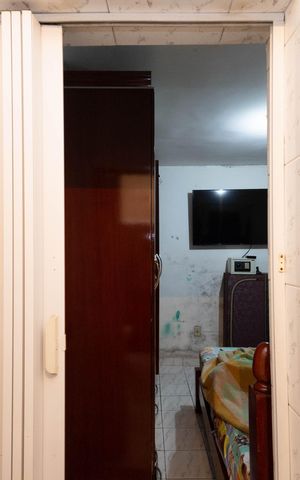 Casa à venda com 122m², 3 quartos e 2 vagas Casa à venda com 122m², 3 quartos e 2 vagasBanheiro da Suíte