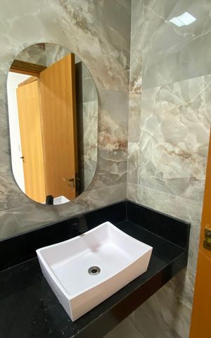 Casa à venda com 168m², 3 quartos e 4 vagas Casa à venda com 168m², 3 quartos e 4 vagasBanheiro social