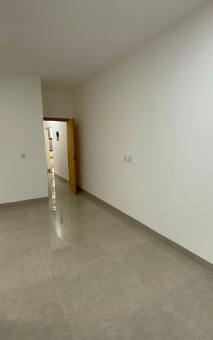 Casa à venda com 168m², 3 quartos e 4 vagas Casa à venda com 168m², 3 quartos e 4 vagasQuarto 2