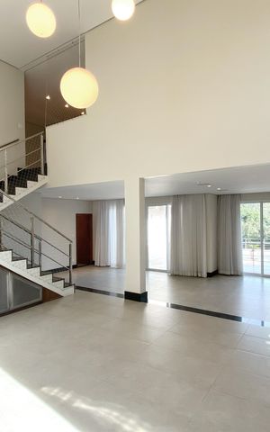 Casa de condomínio à venda com 455m², 4 quartos e 4 vagas Casa de condomínio à venda com 455m², 4 quartos e 4 vagasSala 2