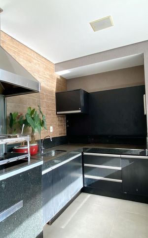 Casa de condomínio à venda com 455m², 4 quartos e 4 vagas Casa de condomínio à venda com 455m², 4 quartos e 4 vagasEspaço Gourmet