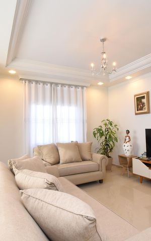 Casa à venda com 494m², 4 quartos e 4 vagasSala