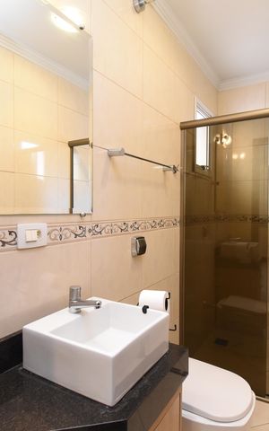 Casa à venda com 494m², 4 quartos e 4 vagasBanheiro da Área gourmet 