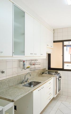 Apartamento para alugar com 110m², 3 quartos e 2 vagasCozinha