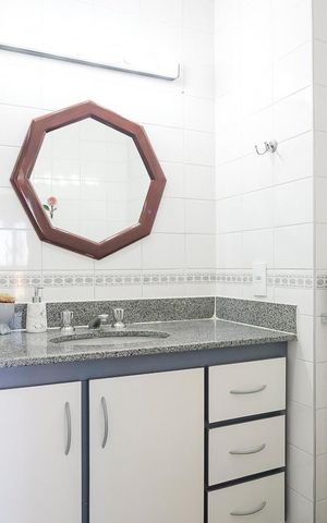Apartamento para alugar com 110m², 3 quartos e 2 vagasBanheiro