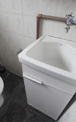 Casa para alugar com 450m², 2 quartos e 1 vagaBanheiro