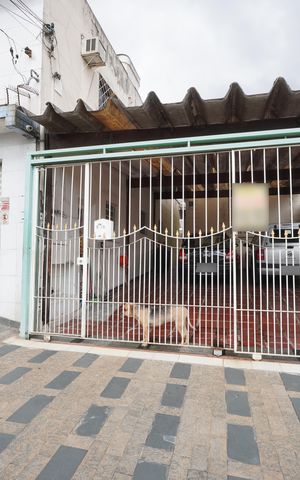 Casa para alugar com 450m², 2 quartos e 1 vagaFachada