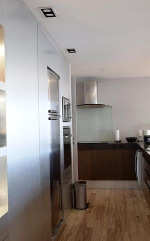 Apartamento para alugar com 132m², 2 quartos e 4 vagasCozinha