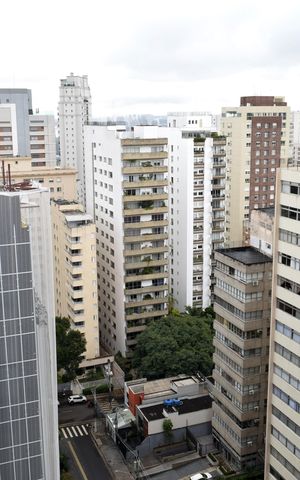 Apartamento para alugar com 132m², 2 quartos e 4 vagasVista