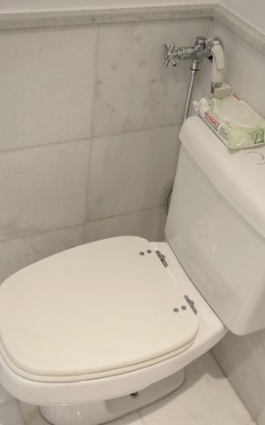 Apartamento para alugar com 132m², 2 quartos e 4 vagasBanheiro da Suíte 2