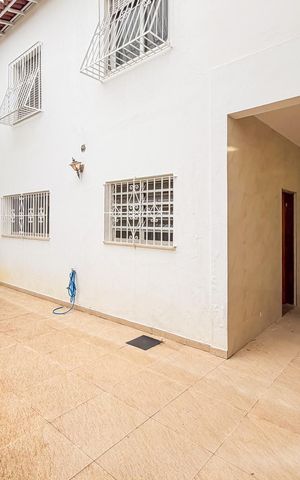 Casa para alugar com 271m², 4 quartos e 3 vagasÁrea Externa e Área de Serviço
