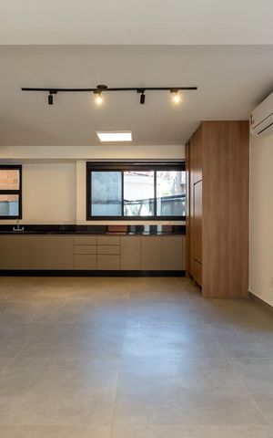 Casa para alugar com 256m², 3 quartos e 3 vagas Casa para alugar com 256m², 3 quartos e 3 vagasSala