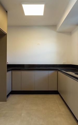 Casa para alugar com 256m², 3 quartos e 3 vagas Casa para alugar com 256m², 3 quartos e 3 vagasCozinha