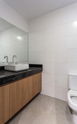 Casa para alugar com 256m², 3 quartos e 3 vagas Casa para alugar com 256m², 3 quartos e 3 vagasBanheiro
