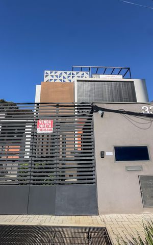 Casa para alugar com 256m², 3 quartos e 3 vagas Casa para alugar com 256m², 3 quartos e 3 vagasFachada
