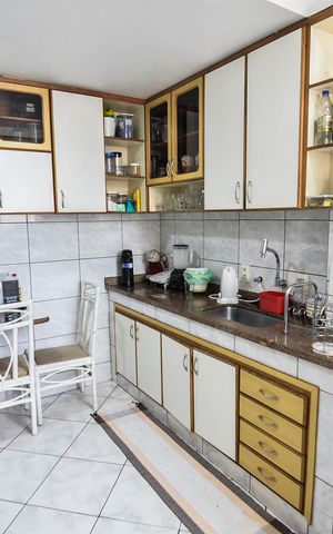 Apartamento à venda com 120m², 2 quartos e 2 vagasCozinha