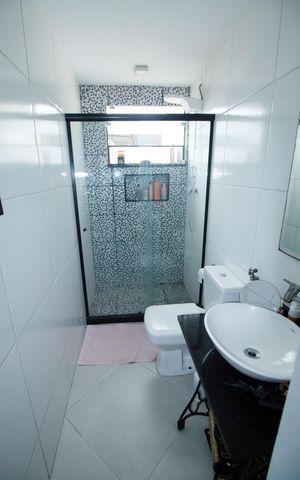 Casa à venda com 269m², 4 quartos e 4 vagasBanheiro da Suíte - Anexo