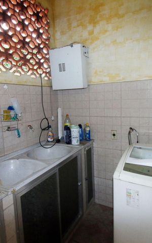 Casa à venda com 269m², 4 quartos e 4 vagasÁrea de Serviço