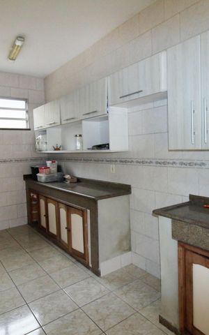 Casa à venda com 269m², 4 quartos e 4 vagasCozinha