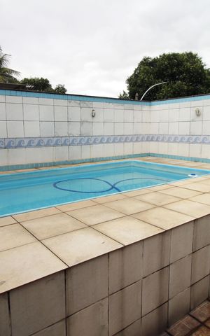 Casa à venda com 269m², 4 quartos e 4 vagasPiscina