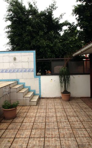 Casa à venda com 269m², 4 quartos e 4 vagasPiscina