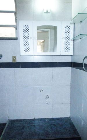 Casa à venda com 269m², 4 quartos e 4 vagasBanheiro