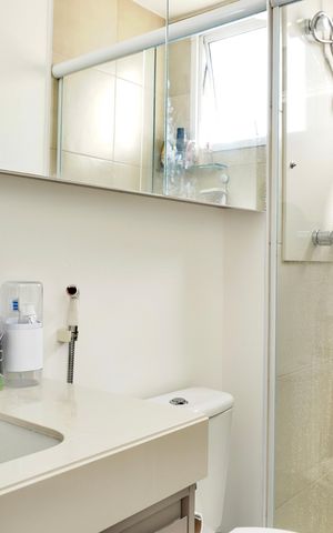 Apartamento à venda com 62m², 2 quartos e 1 vagaSuíte - Banheiro 