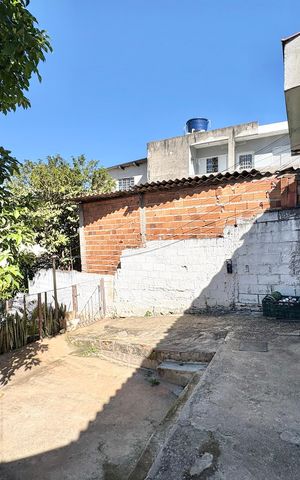 Casa à venda com 292m², 2 quartos e 3 vagas Casa à venda com 292m², 2 quartos e 3 vagasQuintal