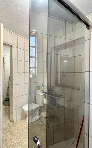 Casa à venda com 292m², 2 quartos e 3 vagas Casa à venda com 292m², 2 quartos e 3 vagasBanheiro