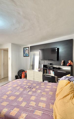 Casa à venda com 292m², 2 quartos e 3 vagas Casa à venda com 292m², 2 quartos e 3 vagasQuarto 1