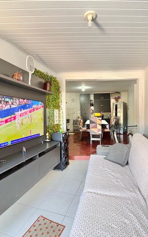 Casa à venda com 292m², 2 quartos e 3 vagas Casa à venda com 292m², 2 quartos e 3 vagasSala