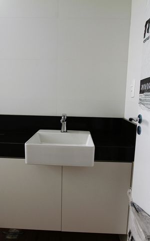 Apartamento à venda com 59m², 2 quartos e 1 vagaBanheiro Social