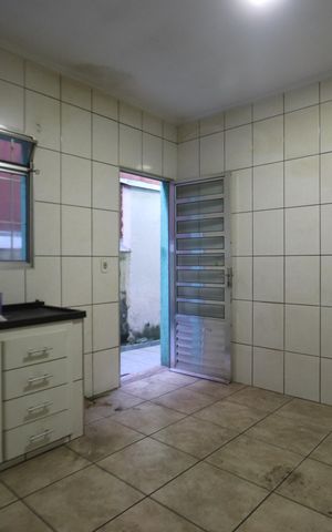 Casa à venda com 135m², 2 quartos e 2 vagasCozinha