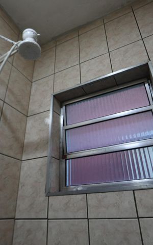Casa à venda com 135m², 2 quartos e 2 vagasBanheiro 2