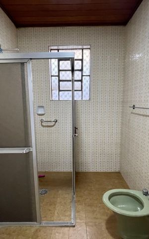 Casa à venda com 151m², 3 quartos e 2 vagas Casa à venda com 151m², 3 quartos e 2 vagasBanheiro 2